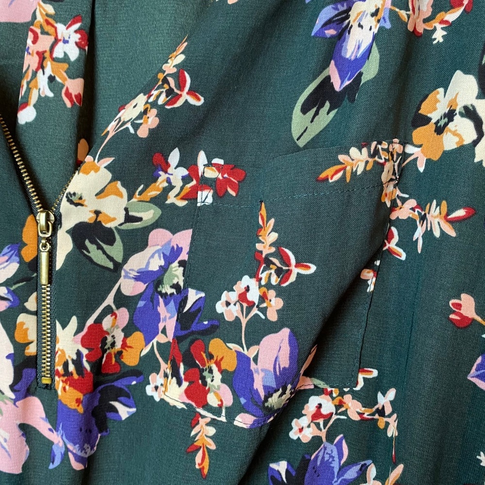 Floral Top - Picture 8 of 10